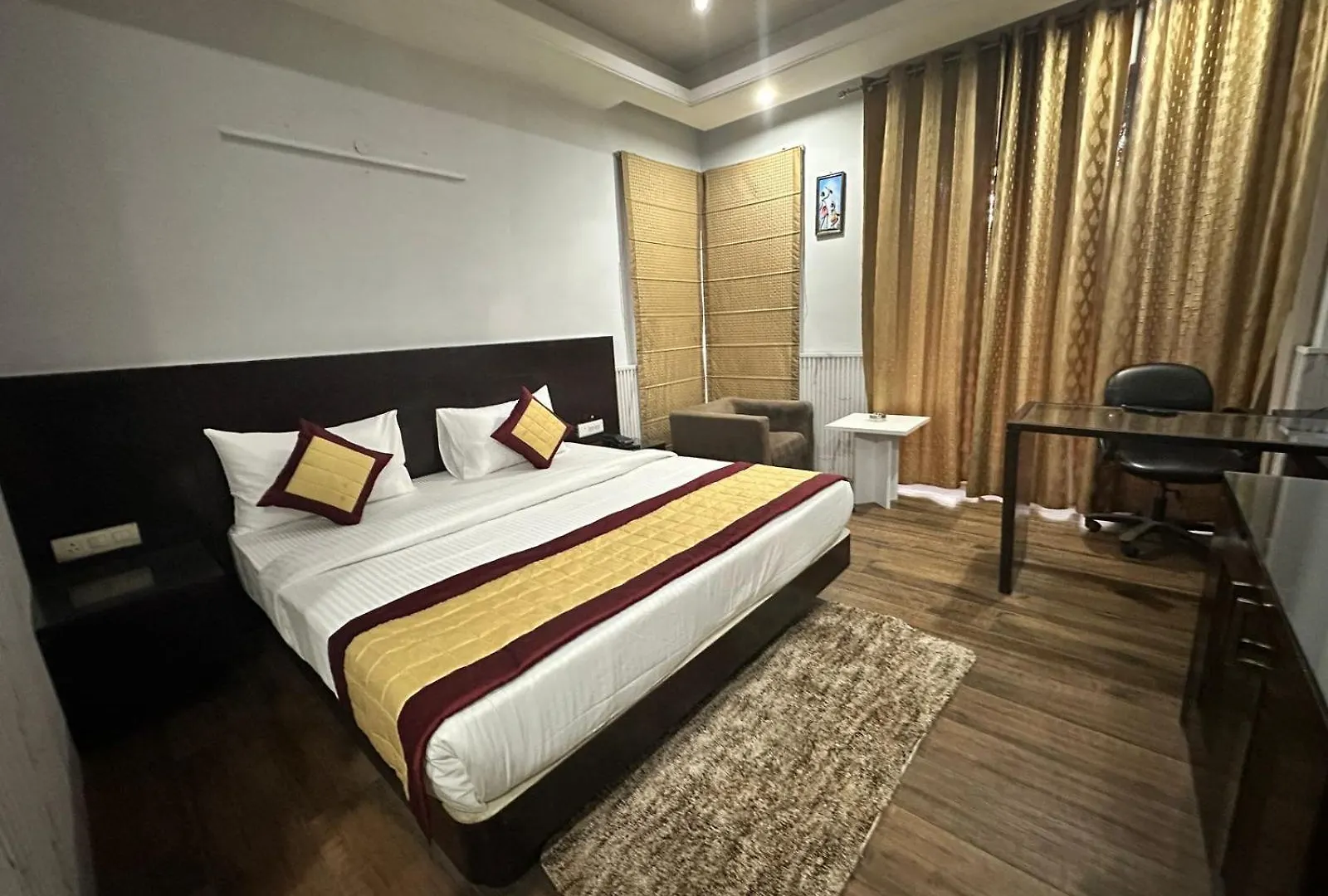 Guest house Vrresidency Hotel Gurgaon India