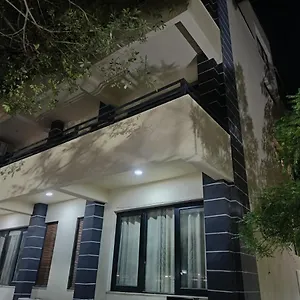 Guest house Cabana Regency, Gurgaon